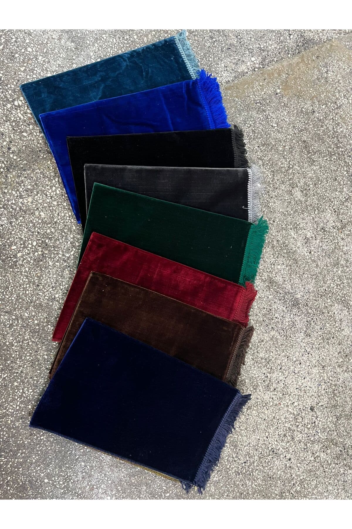 Karma Renk Hiç Desensiz Kadife Seccade Namazlık Dodya İmalat Sık Dokuma Şık 550 600 gram — görsel 5